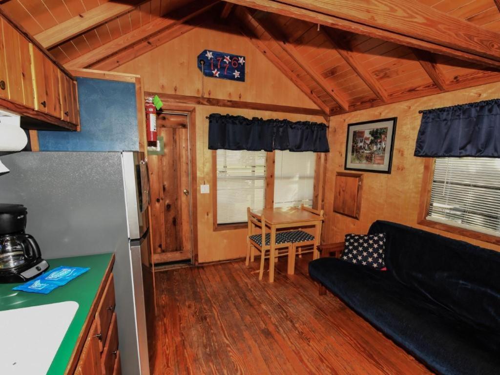 Lakeview Cedar Cabin - Uncle Sams Cabin - 3 Мід Екстер'єр фото