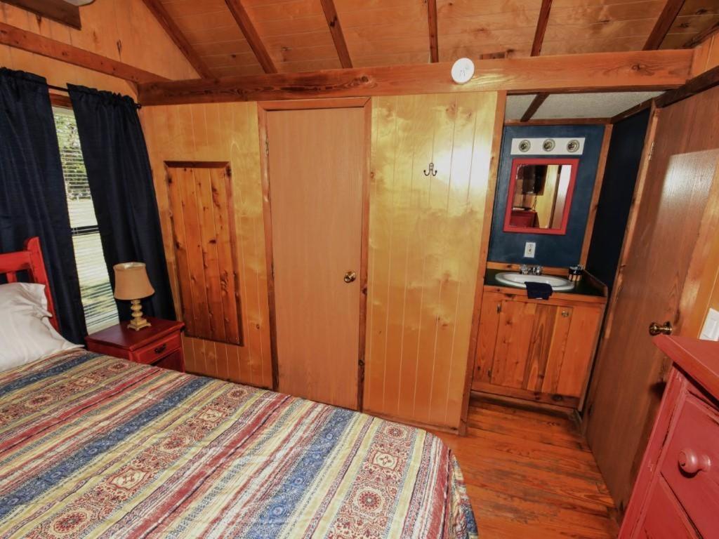 Lakeview Cedar Cabin - Uncle Sams Cabin - 3 Мід Екстер'єр фото